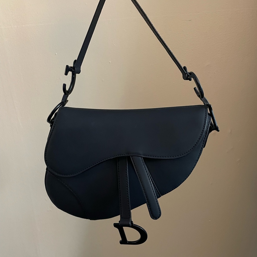 Matte Black SaddleBag